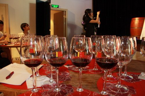 荷西爭霸世界杯 由世博所引發的贏家大猜想