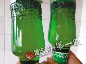 市民發現啤酒瓶沉淀物 廠家:只影響口感