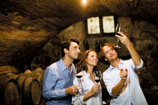 酒杯是一種身份象征