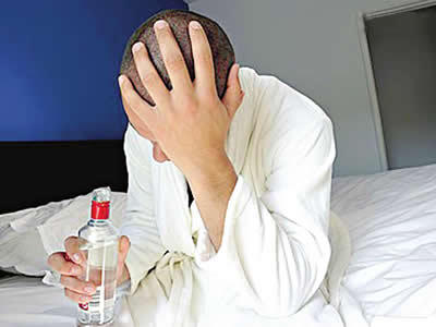 男人飲用白酒過量對健康影響大嗎？