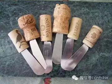 酒瓶做成的手工藝品，一定讓你后悔以前把酒瓶扔掉