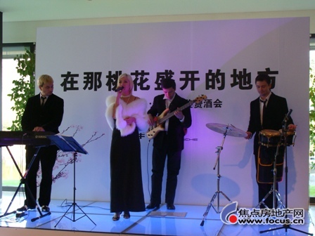 現場法國樂隊駐唱