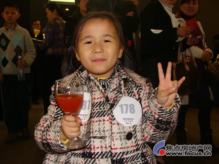 鋒尚前來參加活動的小業主