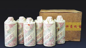 茅臺陳酒香飄拍壇(圖)