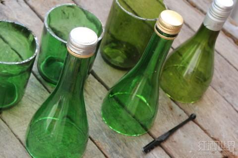 葡萄酒瓶變身精致的風(fēng)鈴，送去新春祝福